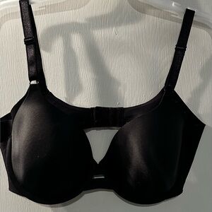 Warner's lightly used Black underwire Bra Size 38 C